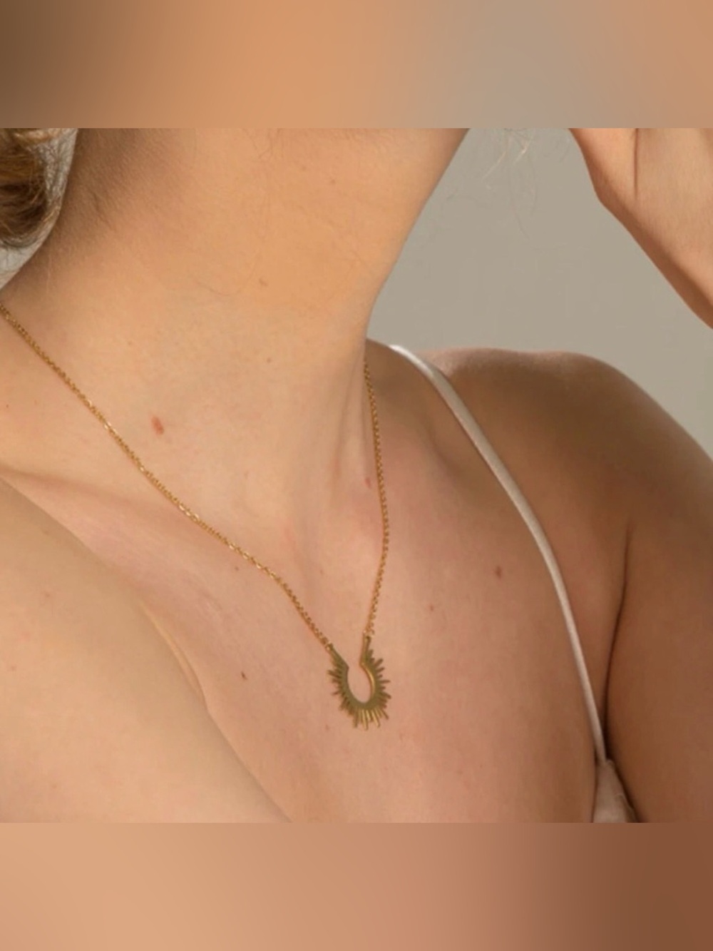 New Anthro Rays of Sunshine Sun Burst Boho Pendant Necklace ~ Golden Rays Silver - Picture 12 of 16